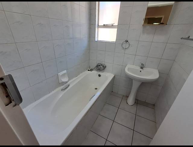 3 BEDROOM FLAT TO LET IN PEACEHAVEN